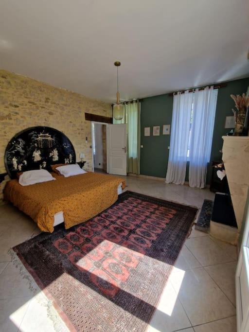 Demeure En Pierre Avec Piscine Privee Villa Etauliers ภายนอก รูปภาพ