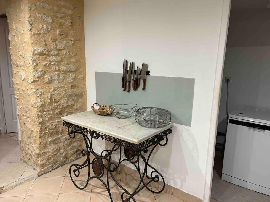 Demeure En Pierre Avec Piscine Privee Villa Etauliers ภายนอก รูปภาพ