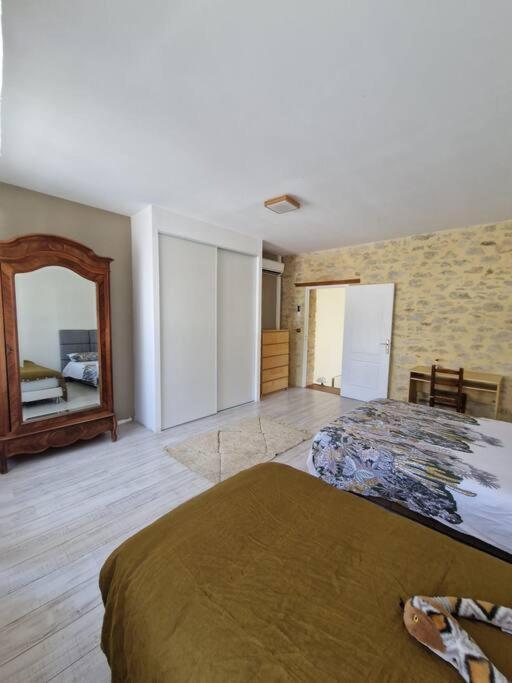 Demeure En Pierre Avec Piscine Privee Villa Etauliers ภายนอก รูปภาพ